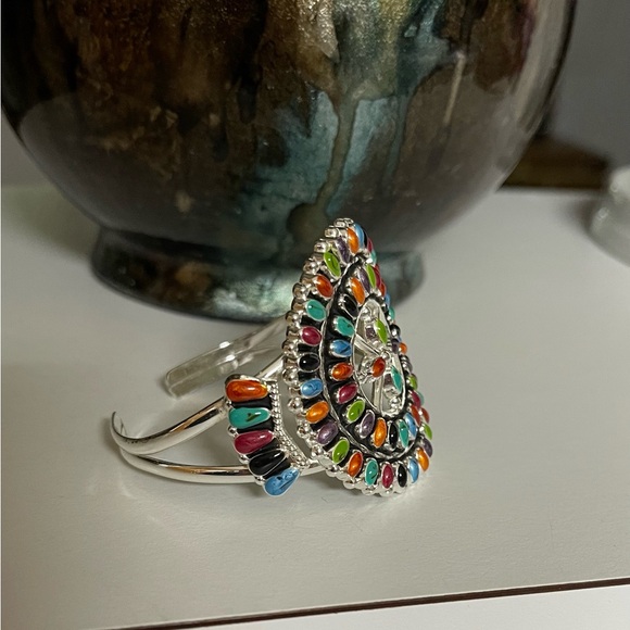 Silver Southwestern Cuff Bracelet with Sunburst Design - Picture 5 of 5